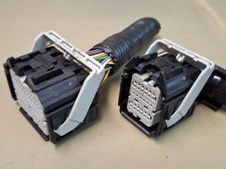 разъем (фишка) проводки Ford Escape 4 поколение CX482 2021, 2.5 л., гибрид, АКПП, внедорожник 5 дв., полный привод