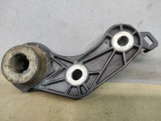 кронштейн глушителя Chevrolet Equinox 3 поколение 2019, 1.5 л., бензин, АКПП, белый 140х, минивэн, передний привод