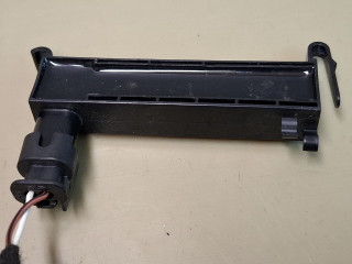 Антенна системы комфортного доступа Chevrolet Traverse 2 поколение [рестайлинг] 2022, 3.6 л., бензин, АКПП, белый, внедорожник 5 дв., полный привод, 13580788, 2338003010