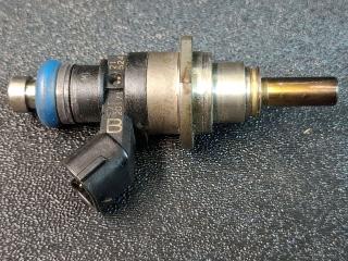 форсунка Mazda CX-7 1 поколение 2007, 2.3 л., бензин, E7T20171