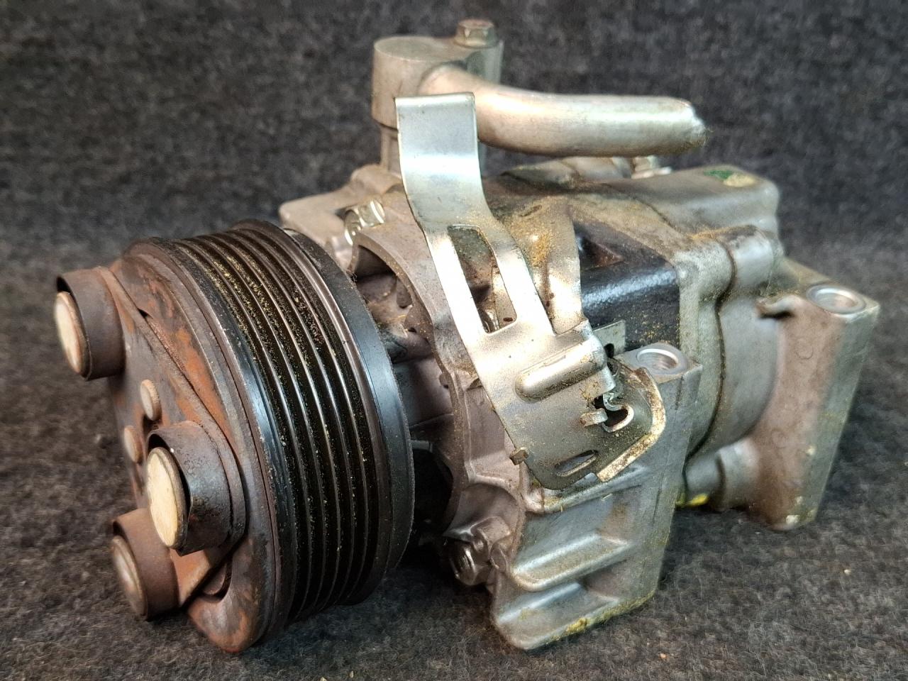 компрессор кондиционера Mazda CX-7 1 поколение 2009, 2.3 л., L3-VDT, бензин, АКПП - фото №1