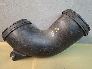 воздухозаборник Chevrolet Traverse 2 поколение [рестайлинг] 2022, 3.6 л., бензин, АКПП, белый, внедорожник 5 дв., полный привод, 23117554