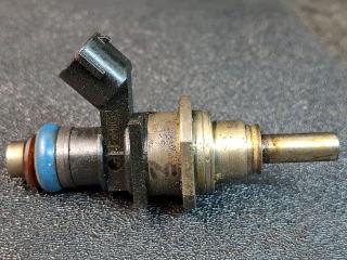 форсунка Mazda CX-7 1 поколение [рестайлинг] 2011, 2.3 л., бензин, E7T20171