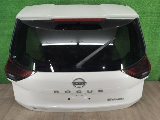 крышка багажника (дверь 3-5) Nissan Rogue T33 2022, 1.5 л., бензин, АКПП, белый перламутр, полный привод