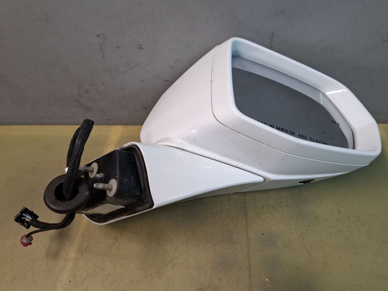 зеркало наружное правое Chevrolet Blazer 3 поколение 2019, 3.6 л., бензин, АКПП, белый, полный привод - фото №1