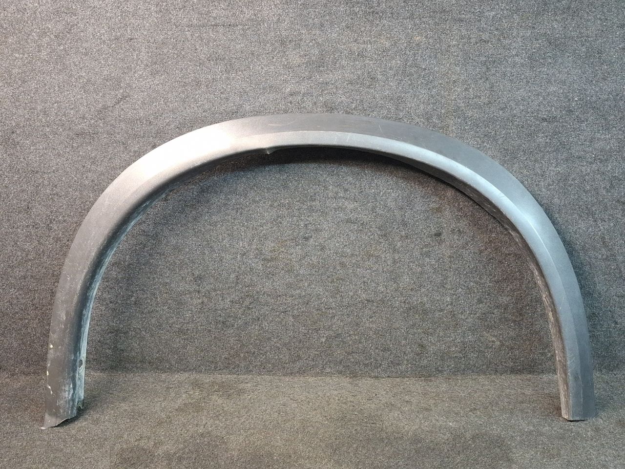накладка колесной арки передняя правая Nissan Rogue T33 2022, 1.5 л., бензин, АКПП, белый перламутр, полный привод, 63860-6RR1A - фото №1