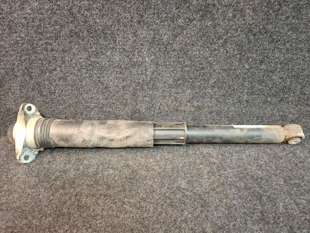 амортизатор задний правый Volkswagen Jetta 7 поколение 2021, 1.4 л., бензин, АКПП, серый, передний привод, 5QM512013AB - фото №1