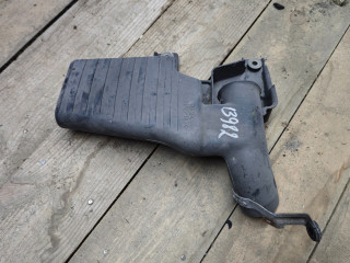 резонатор воздушного фильтра Mazda 626 GF [рестайлинг] 1999, 2.0 л., дизель