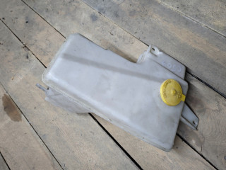 бачок омывателя Mazda 6 GG 2003, 2.0 л., бензин, хетчбэк 5 дв.