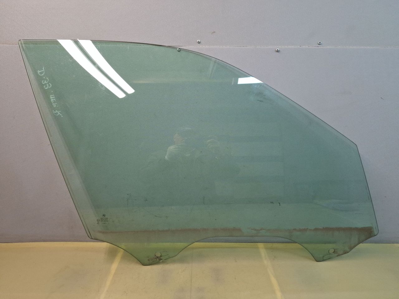 стекло двери передней правой BMW X5 E70 2008, 3.0 л., дизель, АКПП, серый, внедорожник 5 дв., полный привод, правый руль, 43R004530 - фото №1