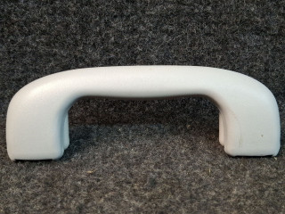 ручка внутренняя потолочная Chevrolet Equinox 3 поколение 2018, 1.5 л., бензин, АКПП, серый/441b, полный привод