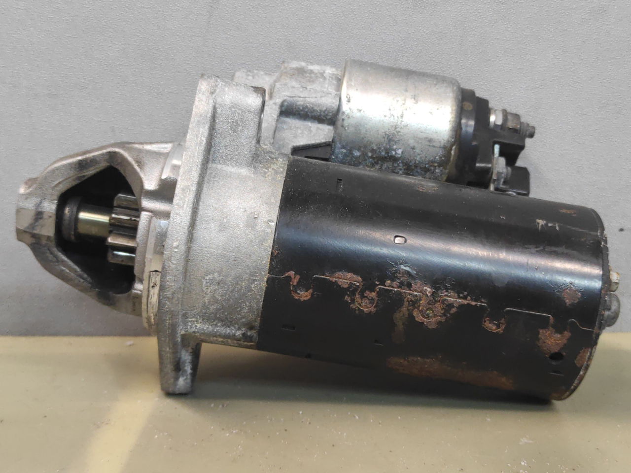 стартер BMW 3 серия F30/F31/F34 F30 2013, 2.0 л., N20 B20 A, бензин, АКПП, черный, седан, полный привод - фото №1