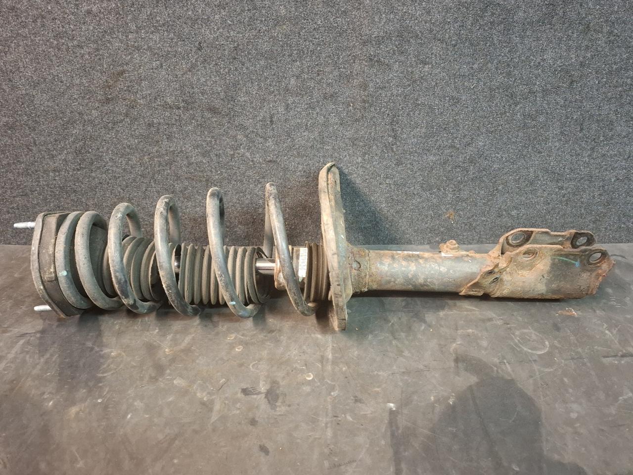 амортизатор задний левый Toyota Camry 7 поколение XV40 2008, 2.4 л., 2AZ-FE, бензин, АКПП, седан, передний привод - фото №1