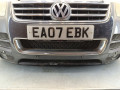 передняя часть (ноускат) Volkswagen Touareg 1 поколение [рестайлинг] 2007, 3.0 л., TDi, BKS, дизель, АКПП, чёрный, внедорожник 5 дв., полный привод, 7L6807217AF, 7L6853651C, 7L6941017BH, 7L6941018BH, 7L0805594R - фото №3