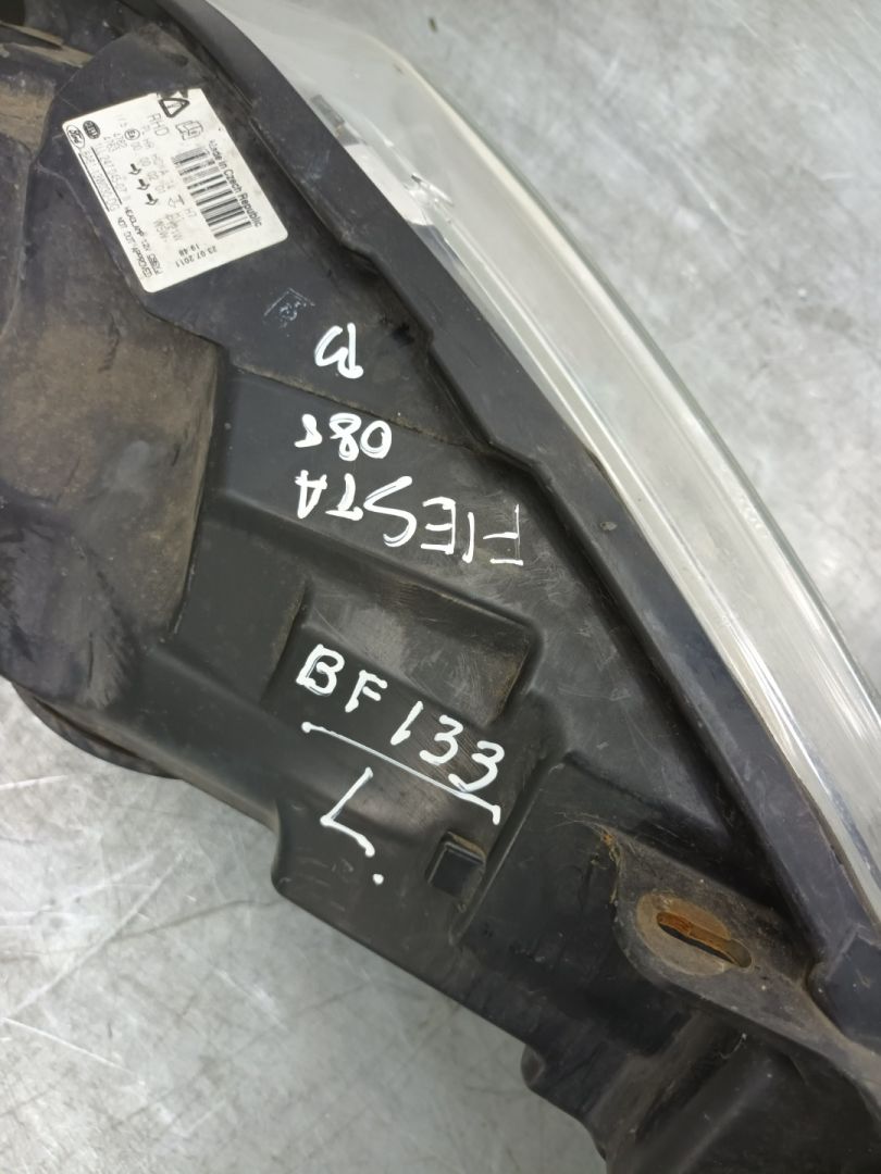 фара левая Ford Fiesta 6 поколение 2008, 1.6 л., i, HXJA, бензин, 5МКПП, хетчбэк 5 дв., передний привод, 1LL247045-07, 1678069, 8A6113W030DG - фото №1