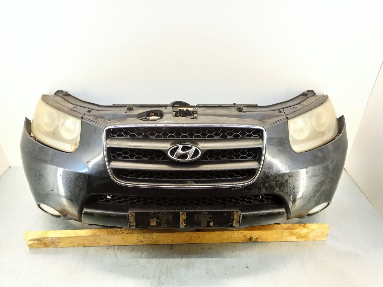передняя часть (ноускат) Hyundai Santa Fe 2 поколение (CM) 2006, 2.2 л., CRDi, D4EB, дизель, АКПП, чёрный, внедорожник 5 дв., полный привод, правый руль, 86511-2B020, 86591-2B000, 86525-2B000, 86561-2B010, 64101-2B000, 92101-2B070, 92102-2B070 - фото №1