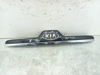 подсветка номера Kia Sportage 2 поколение [рестайлинг] 2009, 2.0 л., CRDi, D4EA, дизель, 6МКПП, внедорожник 5 дв., полный привод