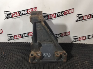 кронштейн реактивной тяги правый Scania R 5 серия 2012, 11.7 л., DC 12.15, дизель, АКПП, white ivory, задний привод, 1355288, 1324256