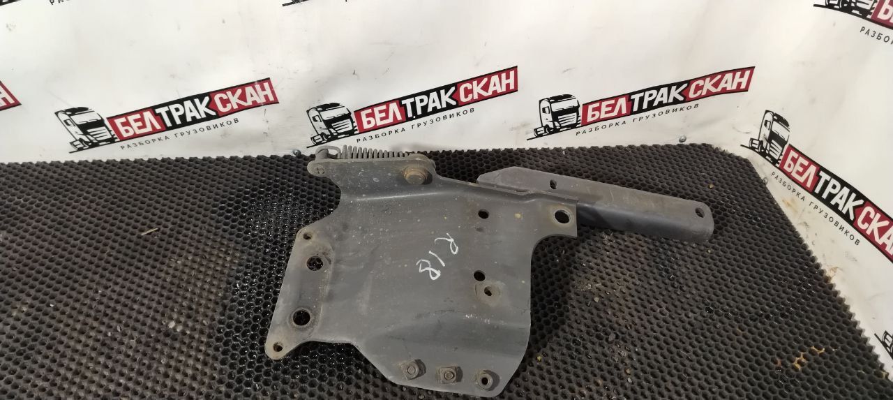 шарнирная петля подножки обслуживания Scania R 5 серия 2010, 11.7 л., DC 12.15, дизель, АКПП, задний привод, 1889297 - фото №1