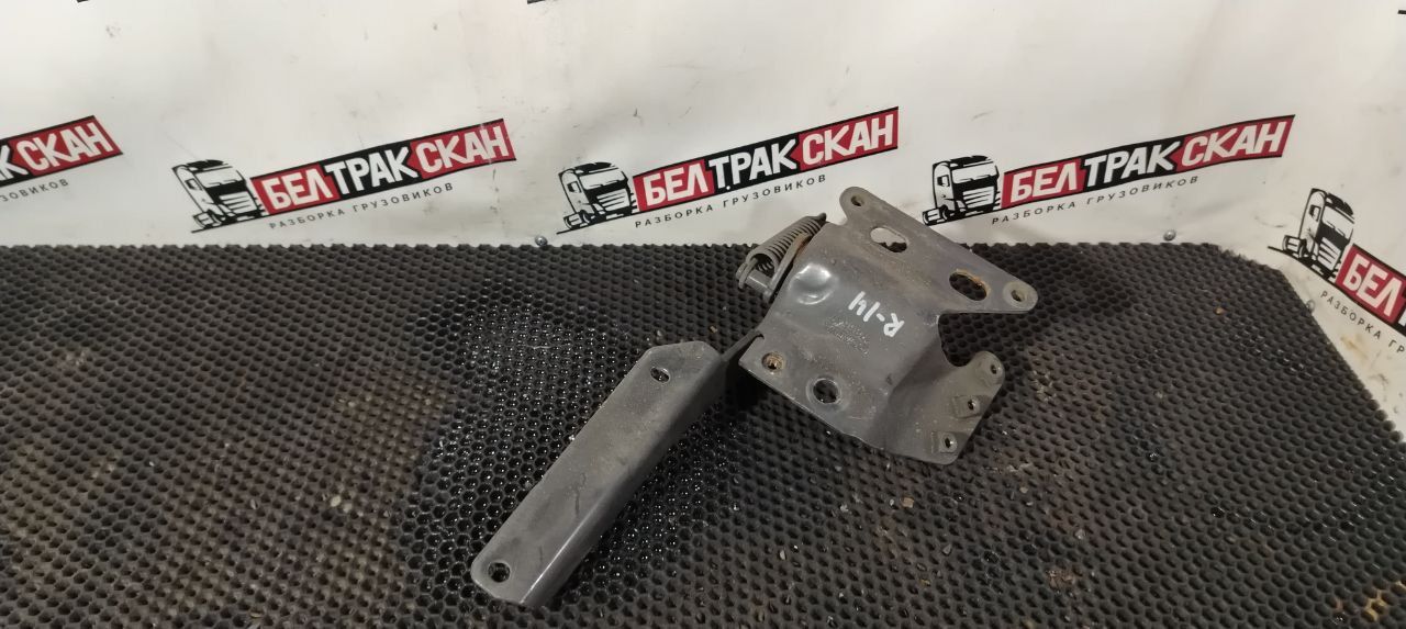 шарнирная петля подножки обслуживания Scania R 5 серия 2013, 12.7 л., DC 13.112, дизель, АКПП, white ivory, задний привод, 1785547 - фото №1