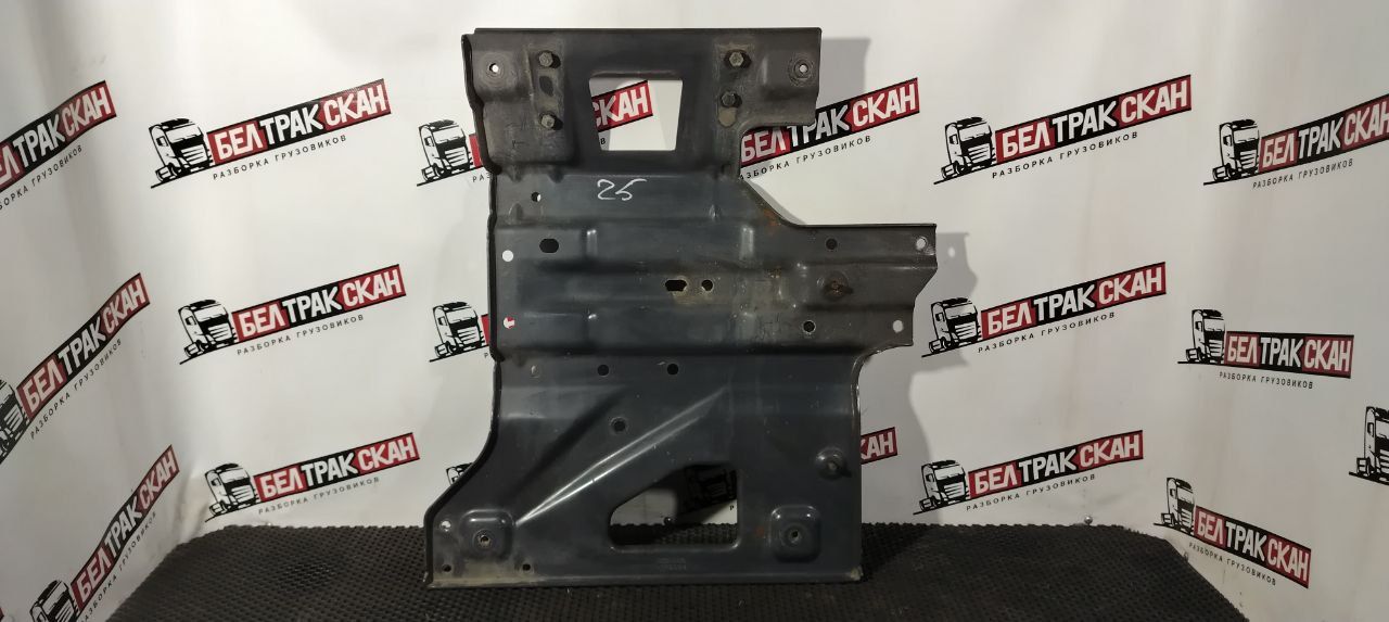 подножка Scania R 6 серия 2019, OC13 101, газ, АКПП, chilli red, задний привод, 2984445, 2626004, 2353628, 2325590, 2585732, 2325593 - фото №1