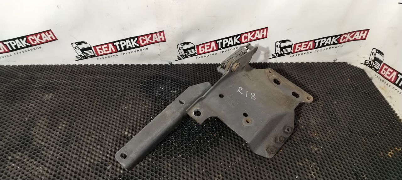 шарнирная петля подножки обслуживания Scania R 5 серия 2010, 11.7 л., DC 12.15, дизель, АКПП, задний привод, 1889298 - фото №1