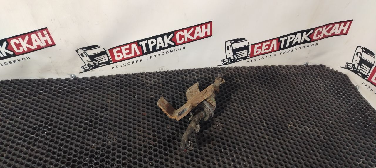 топливный насос Вебасто (Webasto) Scania R 5 серия 2012, 11.7 л., DC 12.15, дизель, АКПП, white ivory, задний привод, 1448578 - фото №1