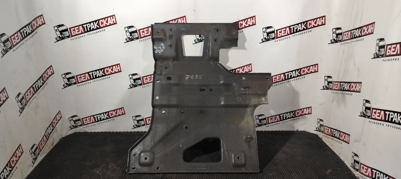 подножка Scania R 6 серия 2021, 12.7 л., DC 13.148, дизель, АКПП, white ivory, задний привод, 2984445, 2626004, 2353628, 2325590, 2585732, 2325593 - фото №1