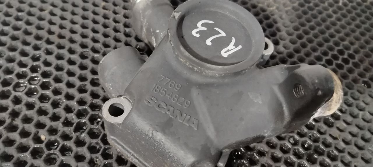 фланец (тройник) системы охлаждения Scania R 5 серия 2012, 11.7 л., DC 12.15, дизель, АКПП, white ivory, задний привод, 1854829, 1536929 - фото №1