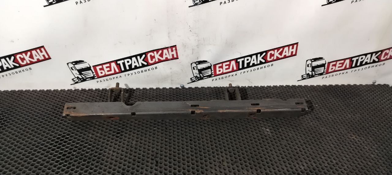 кронштейн двигателя Scania R 5 серия 2013, 1943993, 2175804, 1533646, 1521980 - фото №1