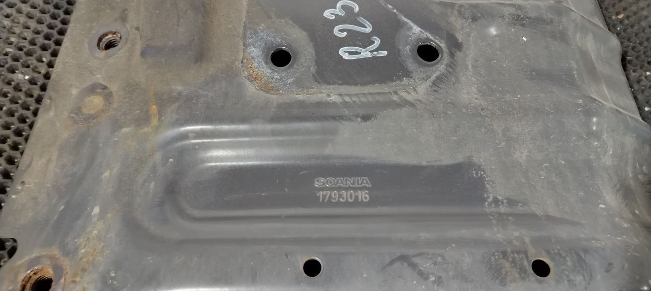 кронштейн (крепление) Scania R 5 серия 2012, 11.7 л., DC 12.15, дизель, АКПП, white ivory, задний привод, 1793016, 2105660 - фото №1
