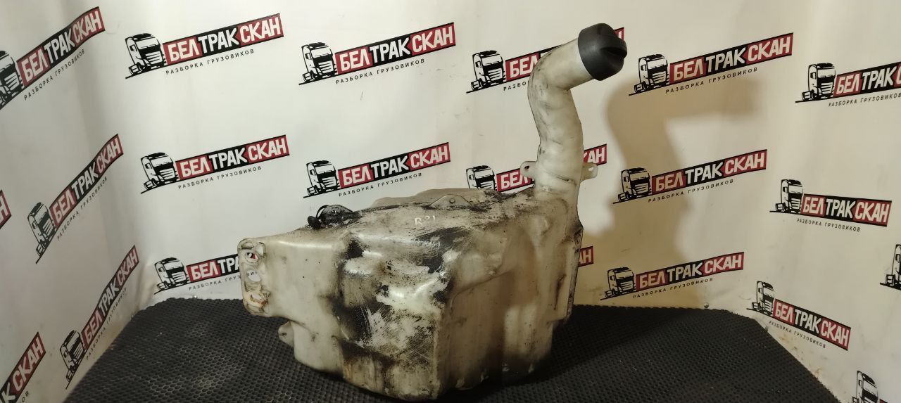 бачок омывателя Scania R 5 серия 2011, 11.7 л., DC 12.15, дизель, АКПП, white ivory, задний привод, 1850266, 1769441, 1722482, 1434005, 1769442, 1722483, 1517139, 1534035, 1854255 - фото №1