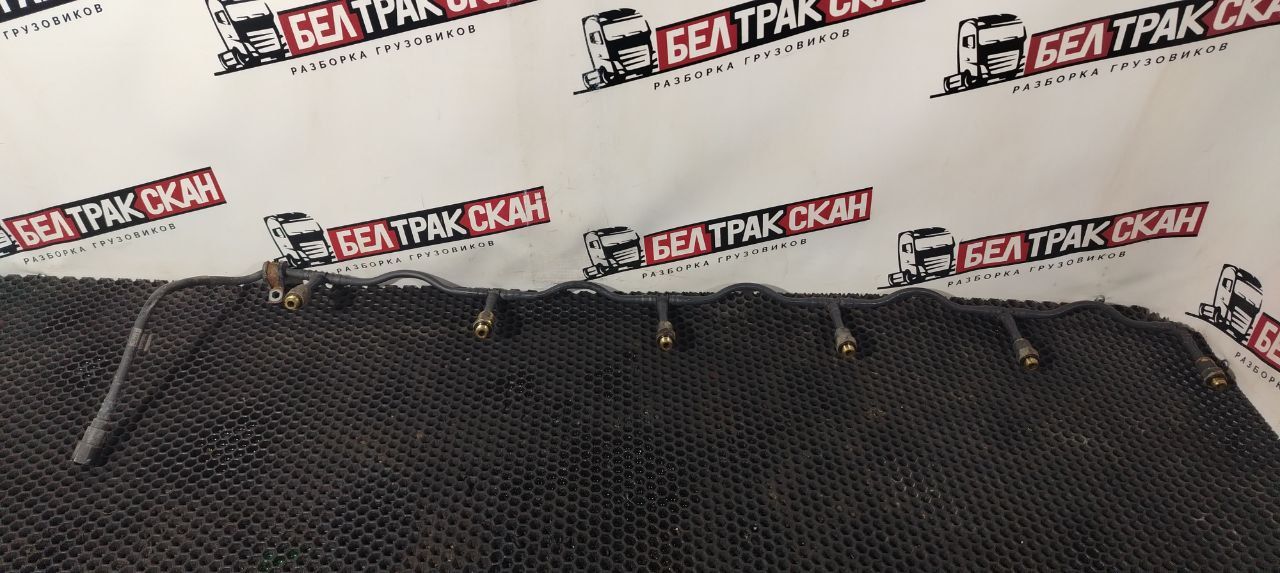 трубка охлаждающей жидкости Scania R 5 серия 2012, 11.7 л., DC 12.15, дизель, АКПП, white ivory, задний привод, 1507014 - фото №1