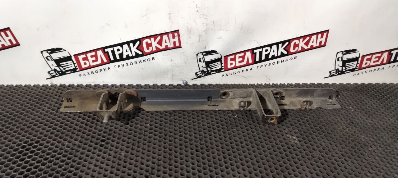 кронштейн двигателя Scania R 5 серия 2013, 1943993, 2175804, 1533646, 1521980 - фото №1