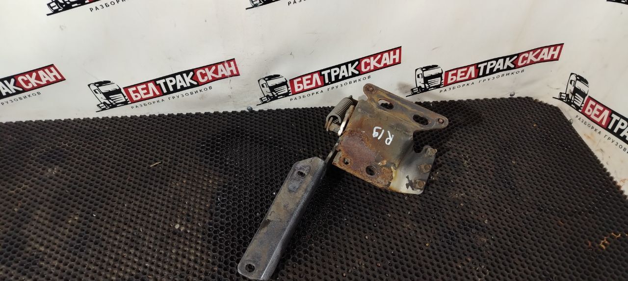 шарнирная петля подножки обслуживания Scania R 5 серия 2012, 12.7 л., DC 13.112, дизель, АКПП, white ivory, задний привод, 1785547 - фото №1