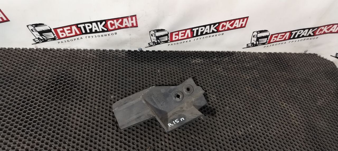 Накладка (ресничка) фары правая Scania R 6 серия 2019, OC13 101, газ, АКПП, chilli red, задний привод, 2344268 - фото №1