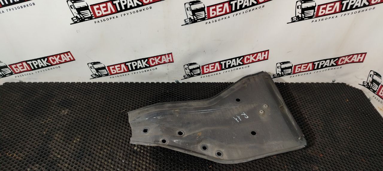 крепление ( кронштейн ) крыла Scania R 5 серия 2013, 12.7 л., DC 13.112, дизель, АКПП, red chilli, задний привод, 1743493 - фото №1