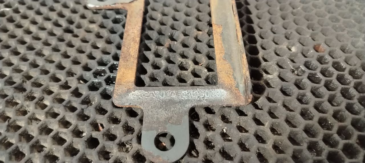 подножка Scania R 6 серия 2019, OC13 101, газ, АКПП, chilli red, задний привод, 2495010, 3005098 - фото №1