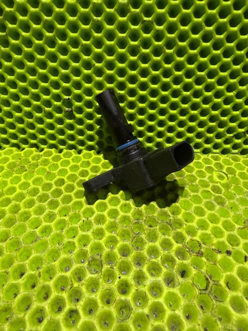 подогрев топливного фильтра Mercedes-Benz E-Класс W212/S212/C207/A207 2009, 2.1 л., дизель, 0001593304, A0001593304 - фото №1