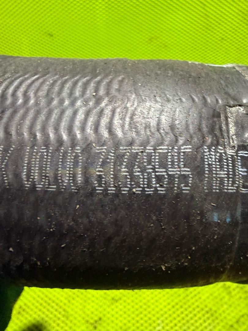 патрубок интеркулера Volvo XC90 2 поколение 2019, 2.0 л., дизель, 31338545 - фото №1