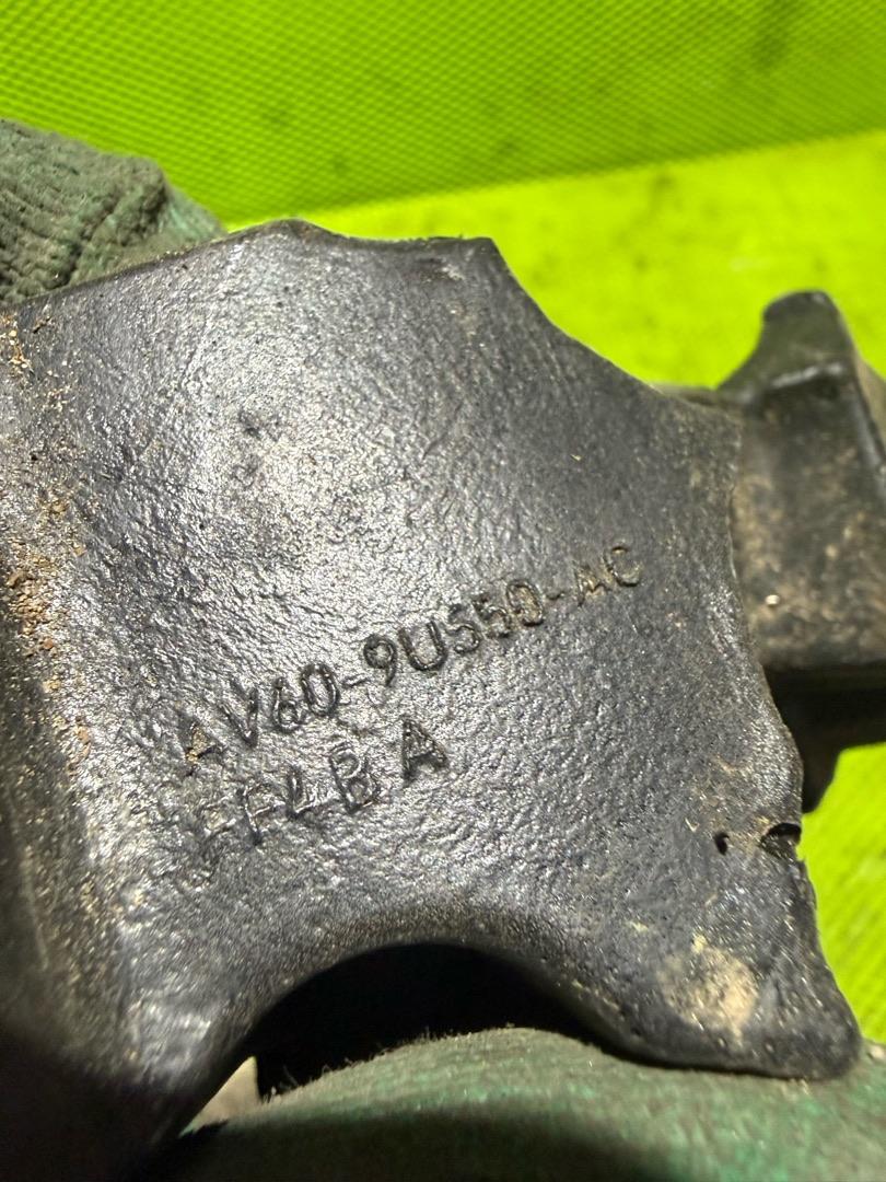 шумоизоляция (термозащита) Volvo V40 2 поколение 2012, 1.6 л., D 4162 T, дизель, AV609U550AC - фото №1