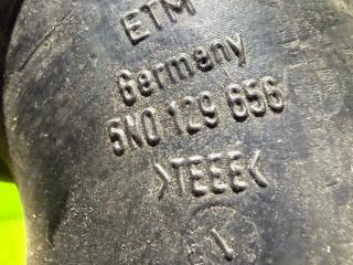 патрубок воздушного фильтра Volkswagen Passat B7 2012, 2.0 л., дизель, 5N0129656