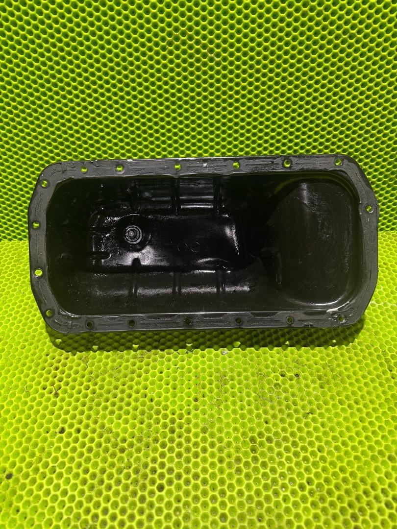 масляный поддон Volvo V40 2 поколение 2012, 1.6 л., D 4162 T, дизель - фото №1