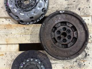 маховик Volkswagen Passat B7 2012, 2.0 л., дизель, CFF, CFG, 03L105266DJ