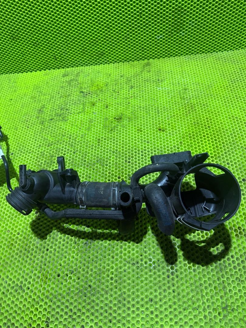 корпус термостата Mercedes-Benz E-Класс W212/S212/C207/A207 2009, 2.1 л., дизель, 6512002800, A6512002800, 6512003700, A6512003700 - фото №1