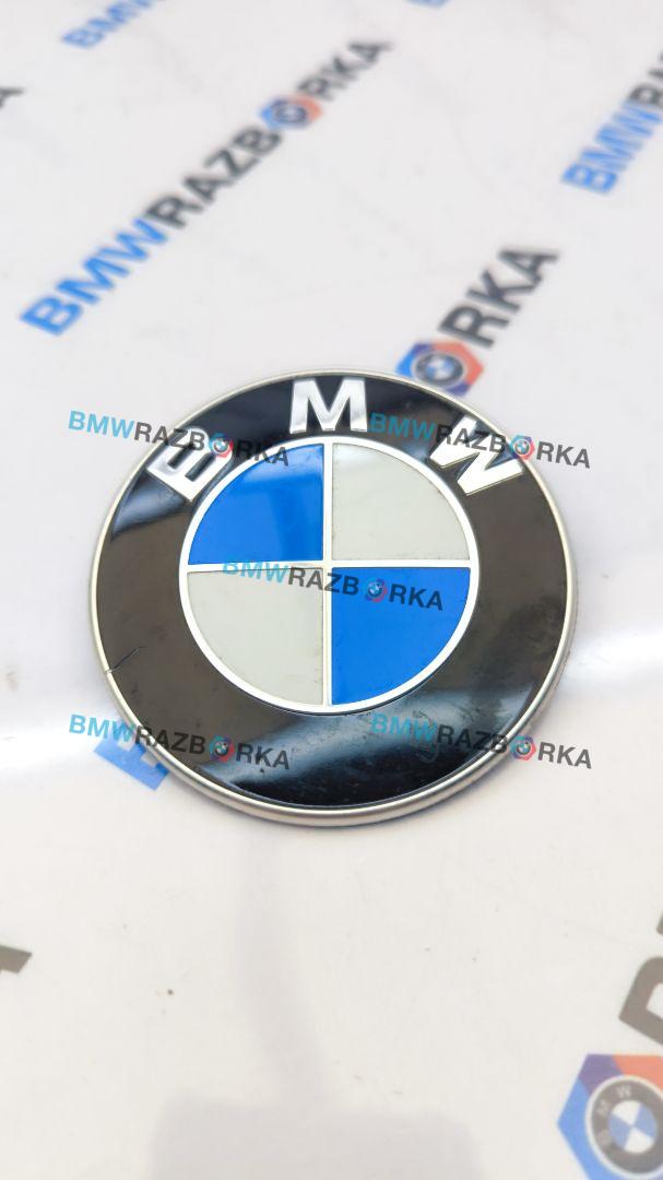 эмблема BMW 4 серия F32/F33 F33 2016, 3.0 л., B58B30, бензин, АКПП, 475, кабриолет, задний привод, 8219237, 51148219247 - фото №1