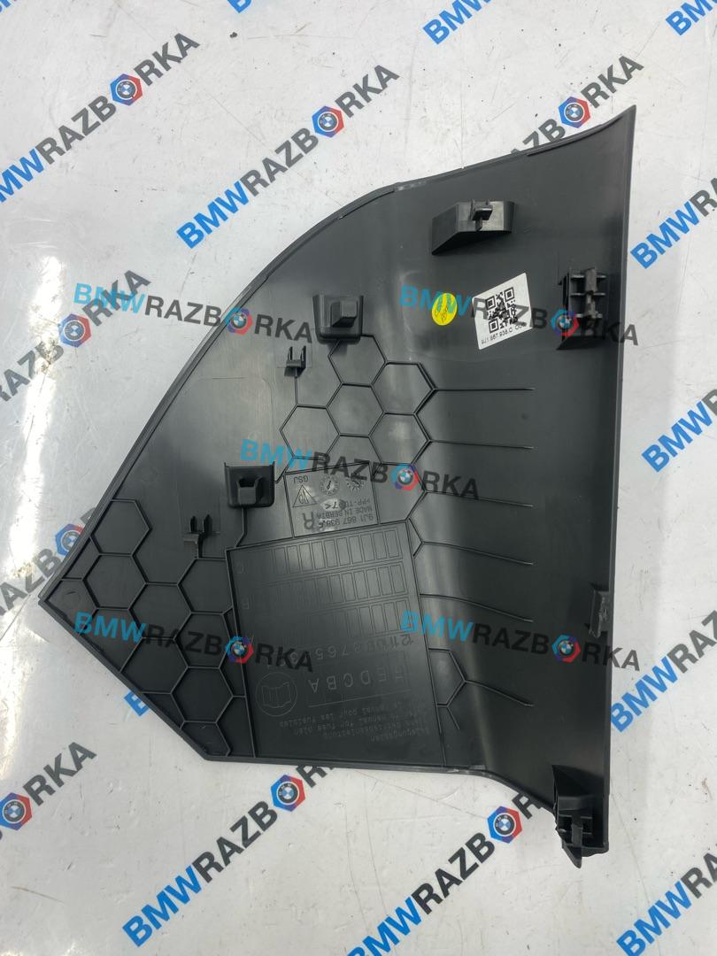 крышка блока предохранителей Porsche Taycan 1 поколение 2022, электро, седан, полный привод, 9J1867938C - фото №1