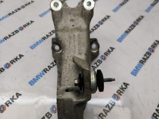 кронштейн двигателя Porsche Taycan 1 поколение 2022, электро, седан, полный привод, 9J1399514B