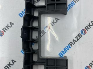 Крепление бампера заднего Porsche Taycan 1 поколение 2022, электро, седан, полный привод, 9J1825199, 9J1825241