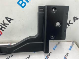 пластик Porsche Taycan 1 поколение 2022, электро, седан, полный привод, 9J1864599A